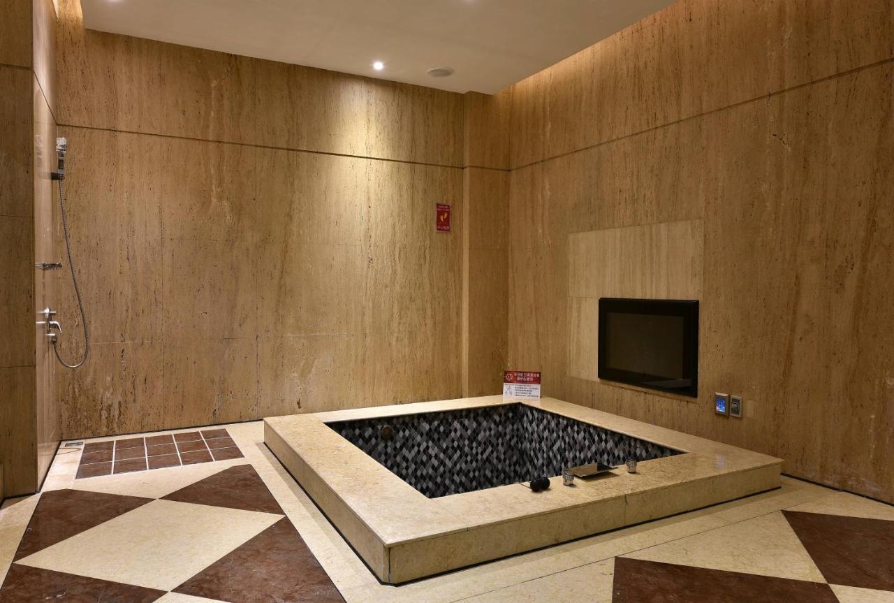 Venice Motel Taichung Exterior photo