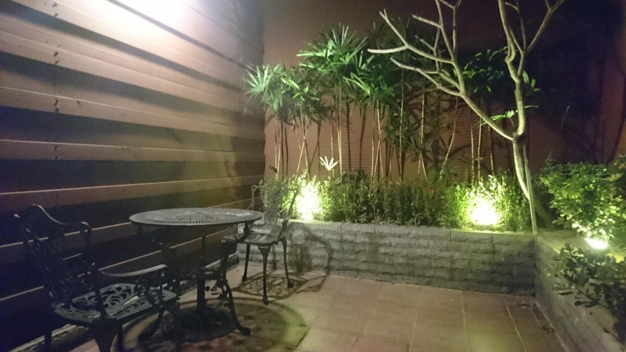 Venice Motel Taichung Exterior photo